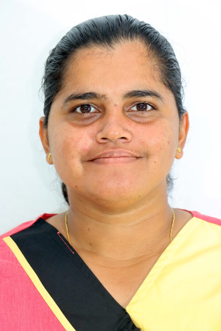 EDRINA MARIA MENEZES