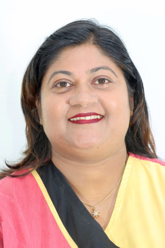 NIRMALA BARRETTO E FERNANDES